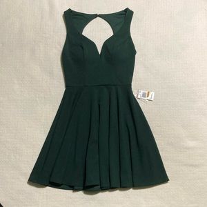 B Darlin Sweetheart Fit and Flare Hunter Green Dress Size 3/4 NWT